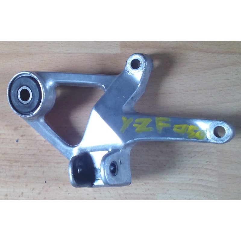 Platine repose pied Yamaha YZF 750 1994