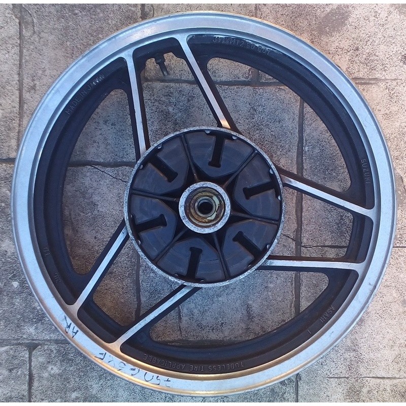 Rear wheel Suzuki 750 GSXF 1983-1987 ref-00798