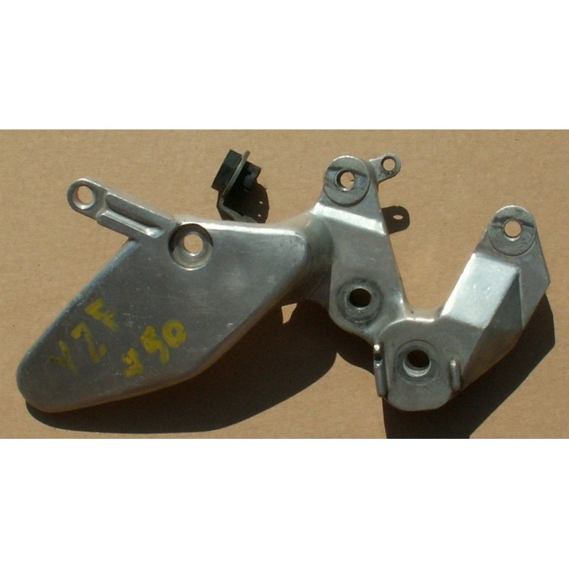 Repose pied pilote Yamaha YZF 750 R 1993-1996 Repose pied pilote Yamaha YZF 750 R 1993-1996