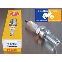 Bougie NGK type CR9EK pour Suzuki GSF 600 Bandit S/N 1995-2004