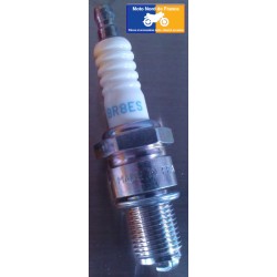 Set of 2 spark plugs NGK type BR8ES