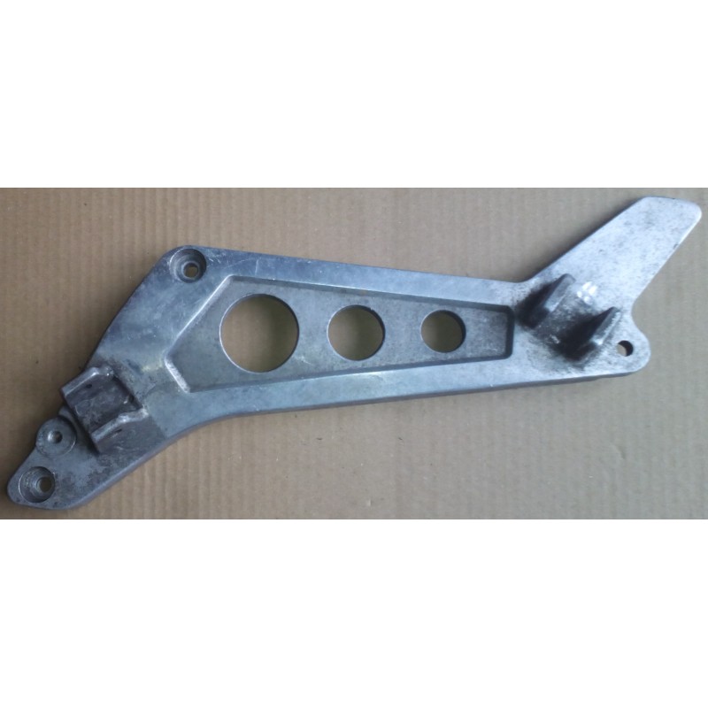 Platine repose pied Honda 600-650 NTV 1988-1991