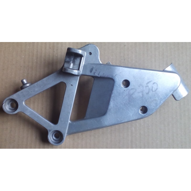 Platine repose pied Honda 750 VFR 1990-1993